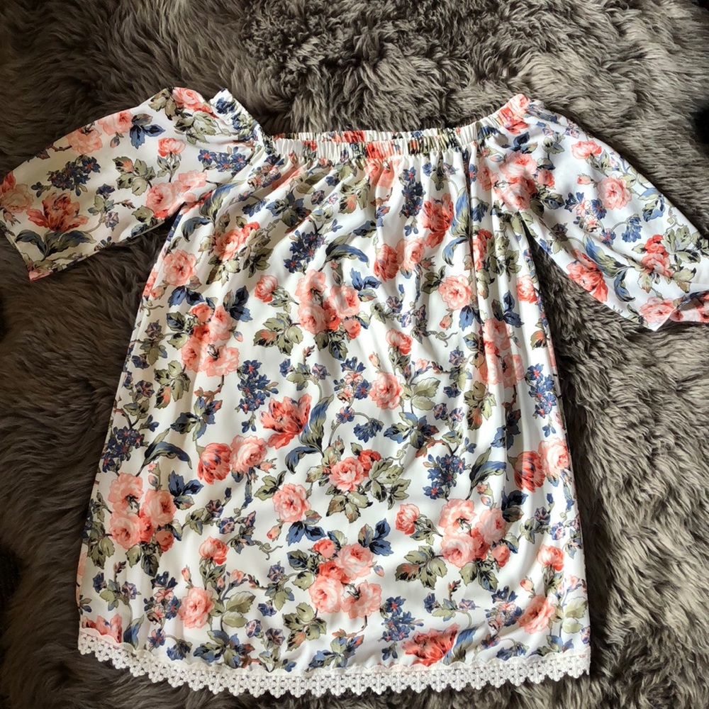Off shoulder floral shift dress.